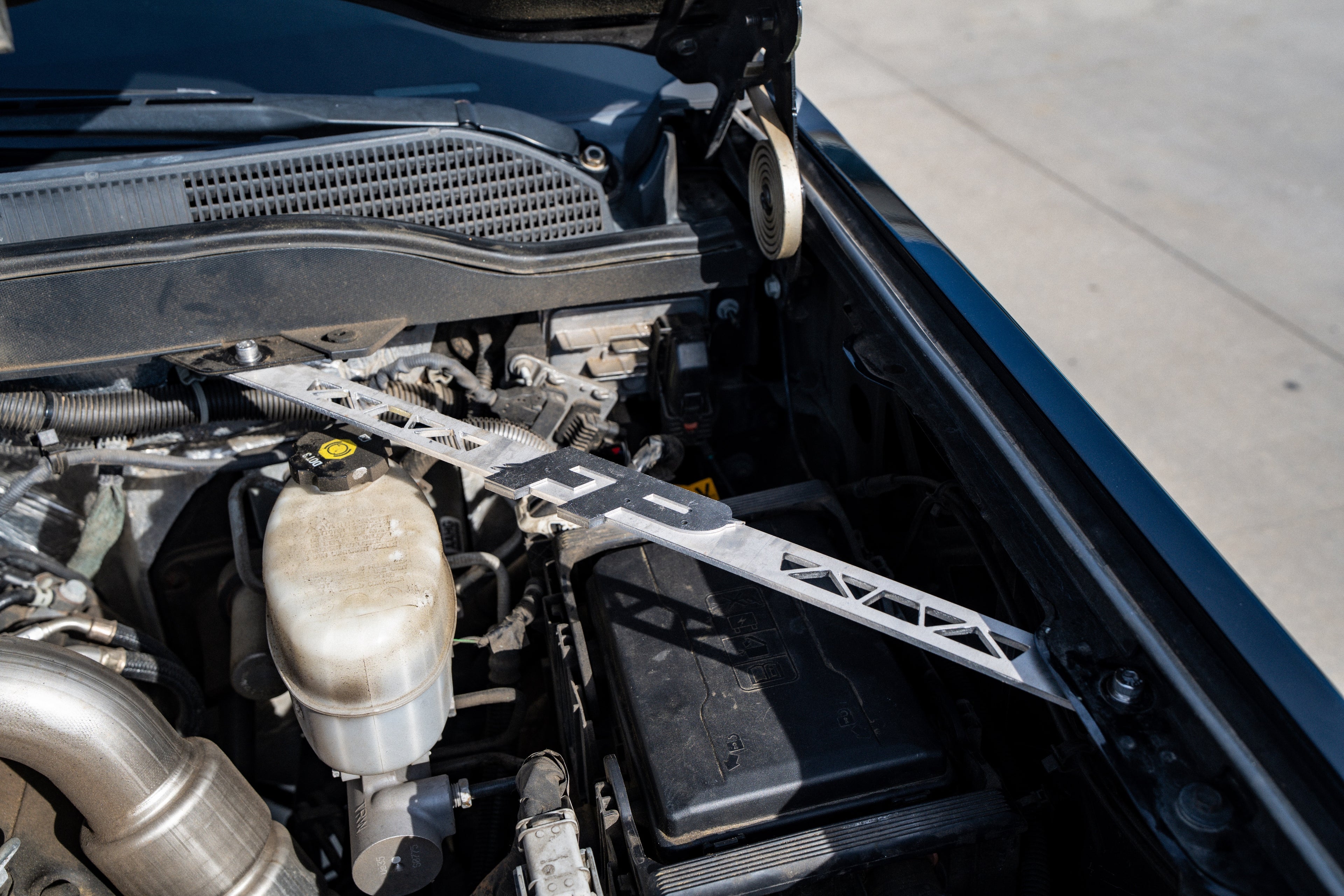 2015-2019 GM Fender Braces (2500/3500)